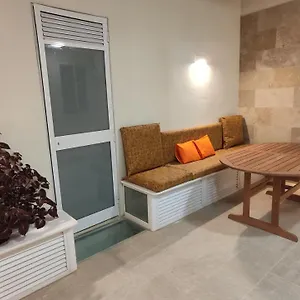 Appartamento Aquamarine Sea Front - Elevated Ground Floor With Balcony And Yard, Marsaskala